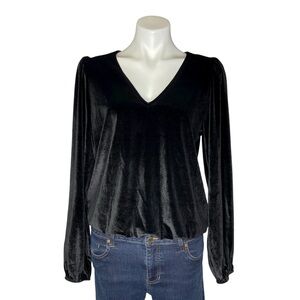 TORRID NWT Bodysuit Black Velvet Long Sleeve V Neckline Size 1